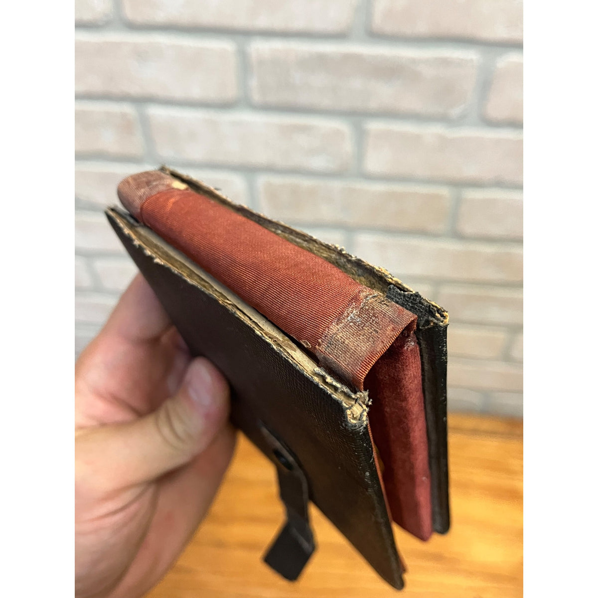 Antique Victorian Tin Gold-Tone Ornate Photograph Photo in Frame w/ Velvet Case