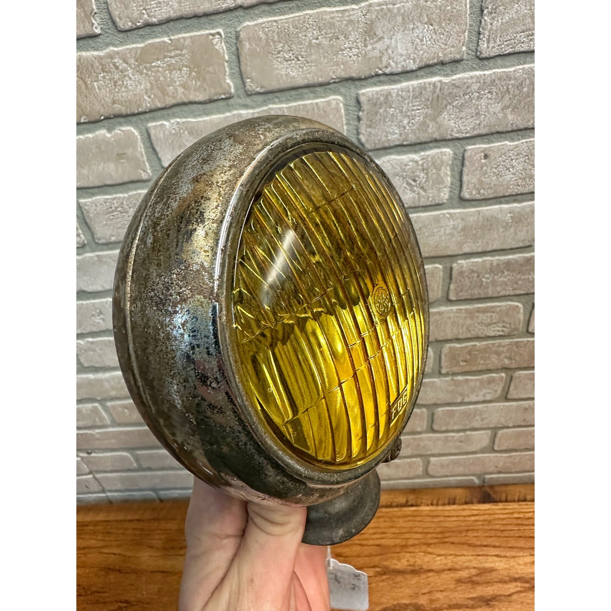 Vintage GE Amber Yellow Glass Lens Fog Driving Lamp Light for Automobile Tractor