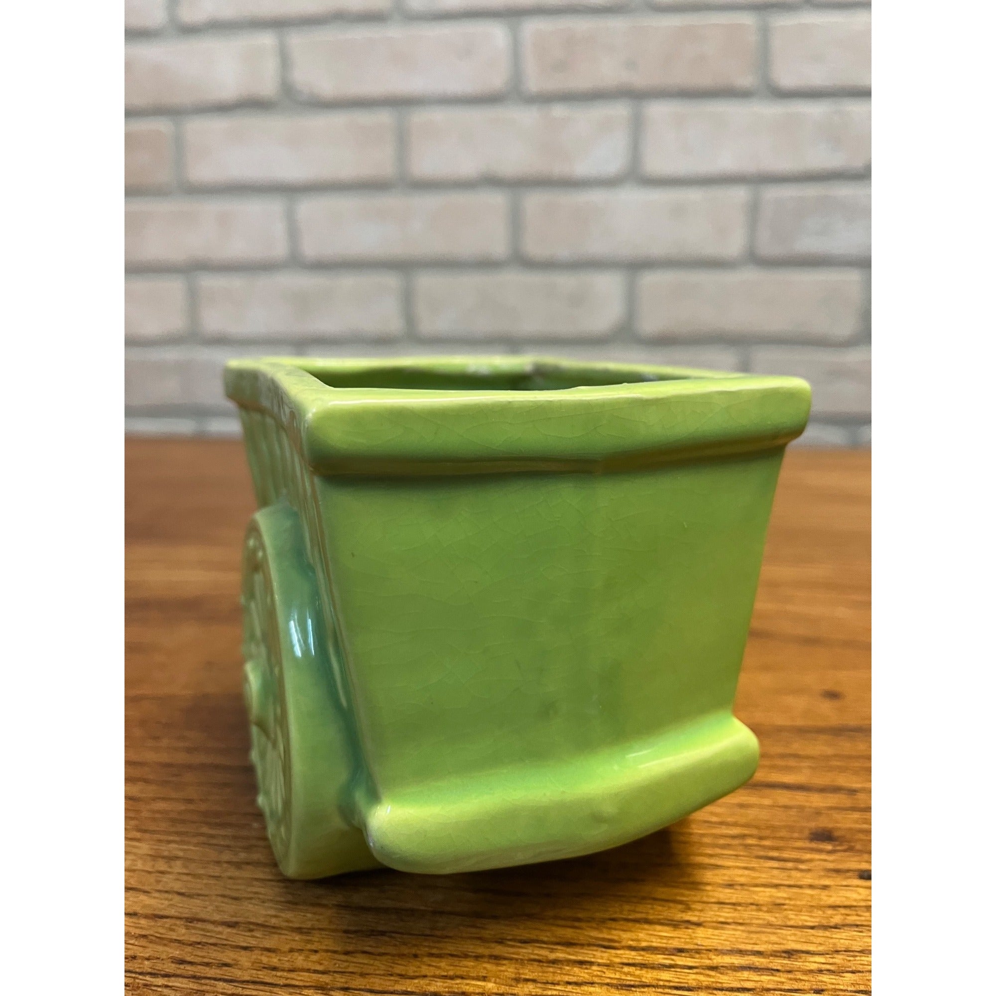 Vintage Le Bow California Planter Ceramic Wagon Carriage Cart Green