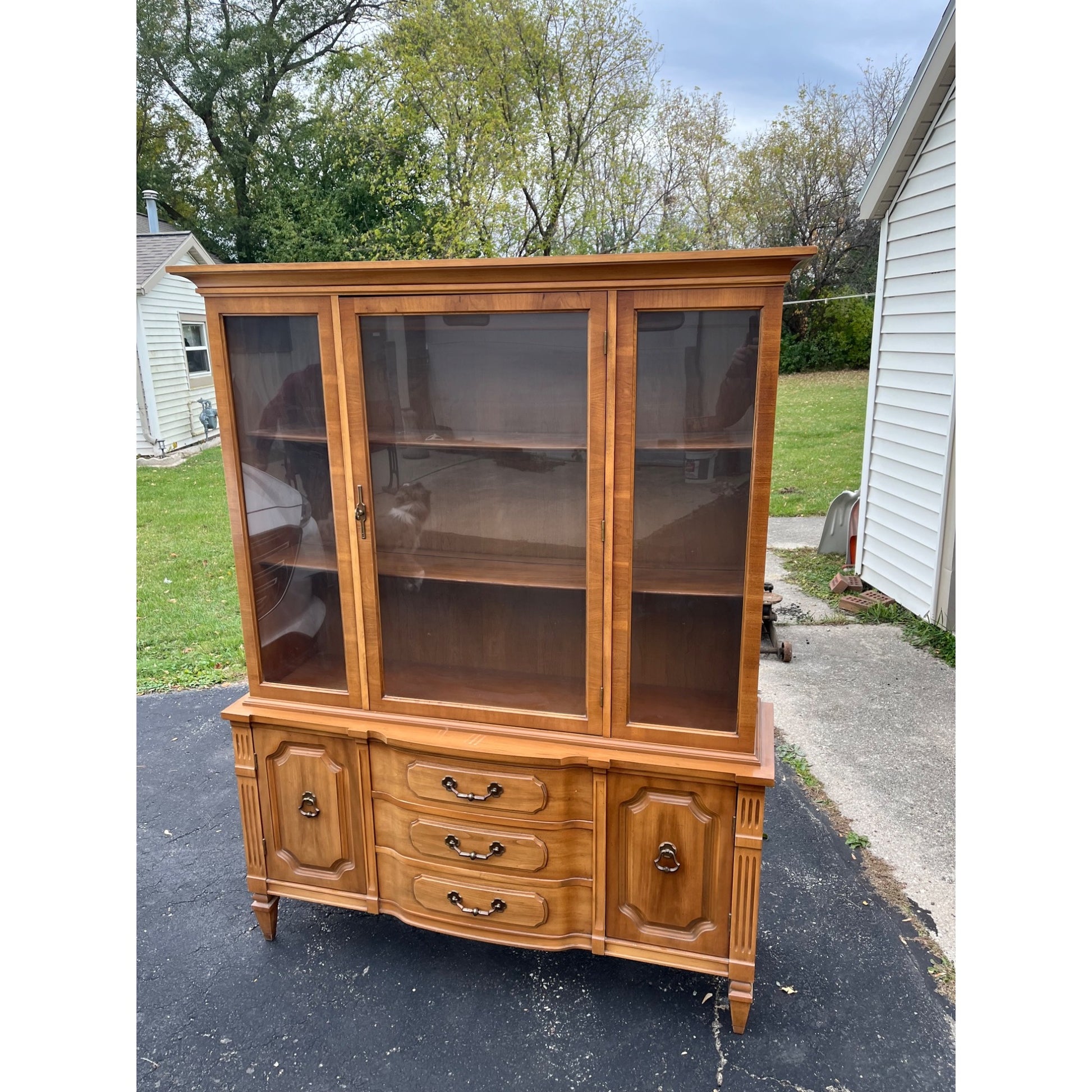 Vintage 1960s Mid-Century Kitchen China Hutch Cabinet Buffet Curio