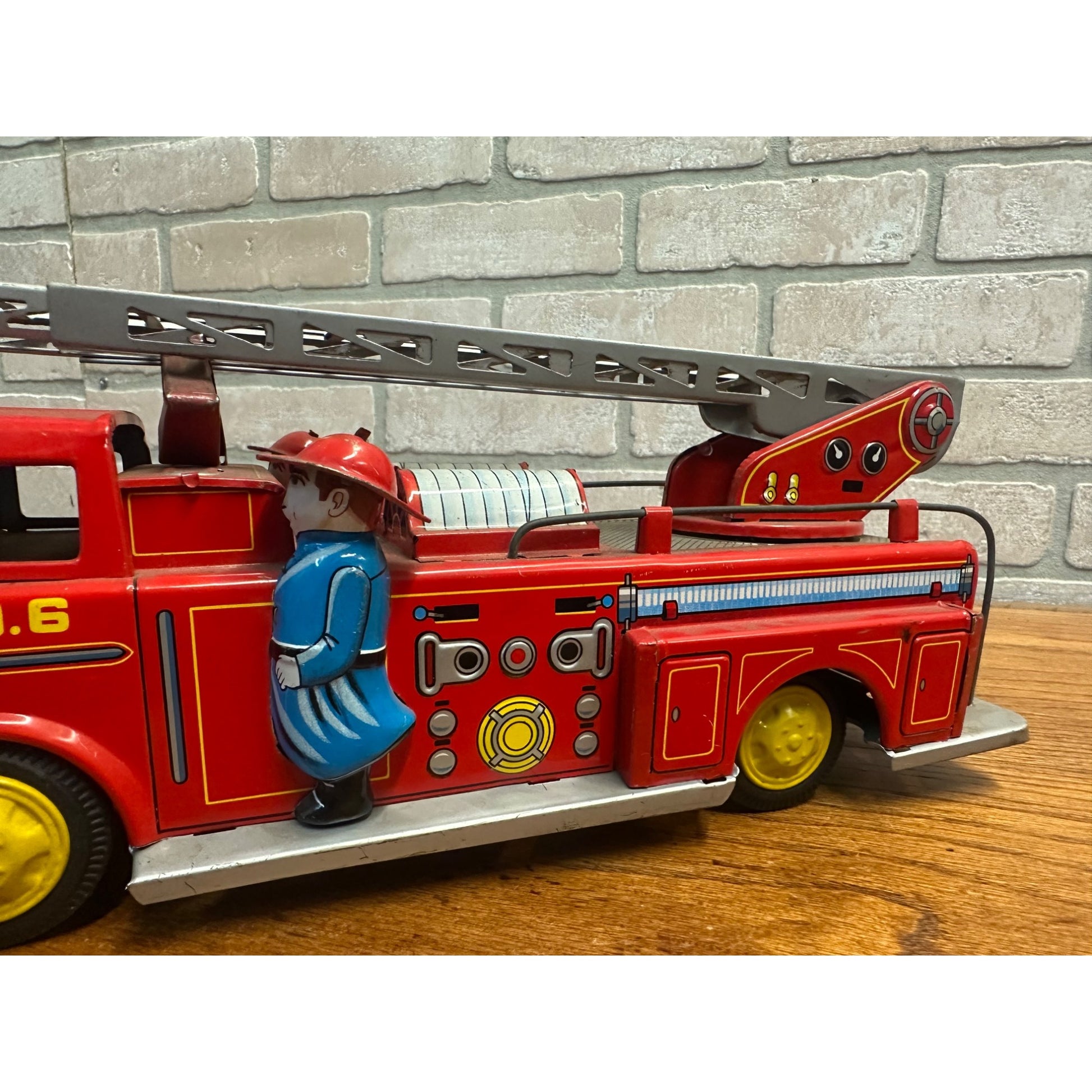 Vintage Tin Litho Fire Engine Ladder Truck Friction Toy Japan TN Nomura - Works!