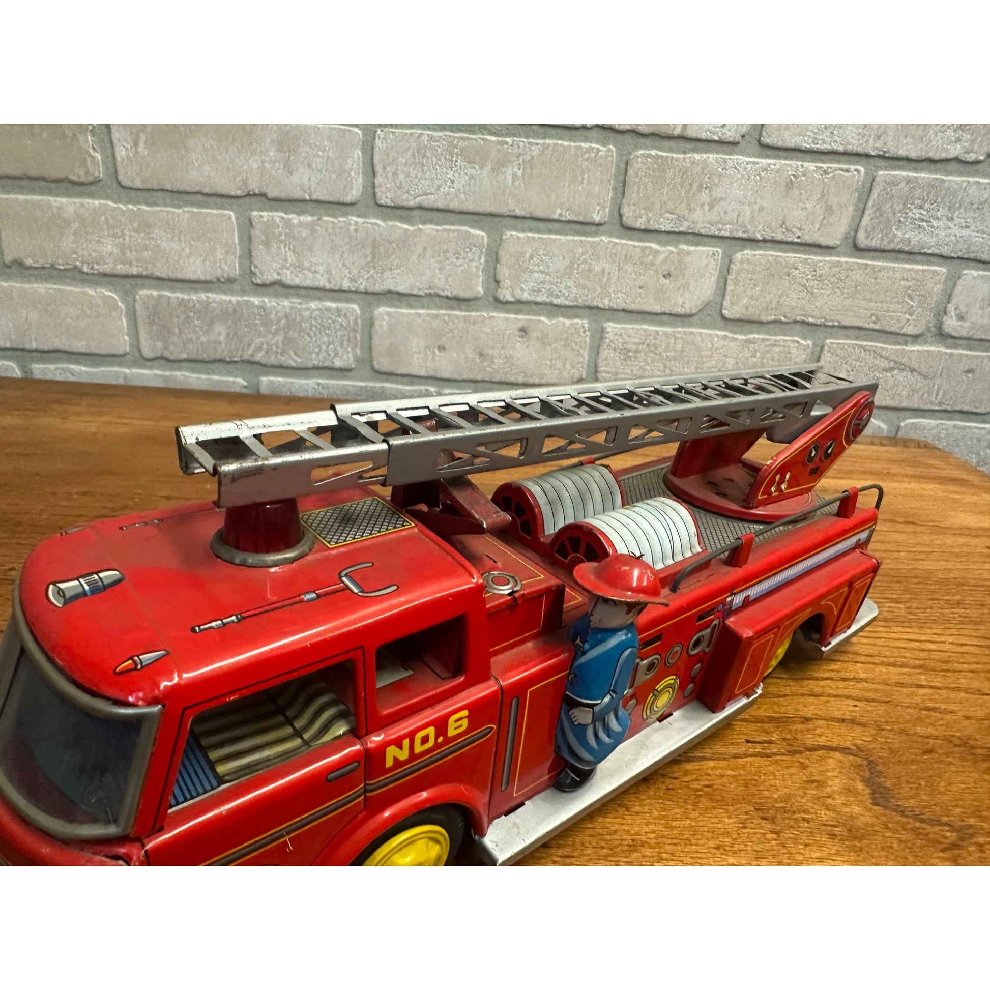Vintage Tin Litho Fire Engine Ladder Truck Friction Toy Japan TN Nomura - Works!
