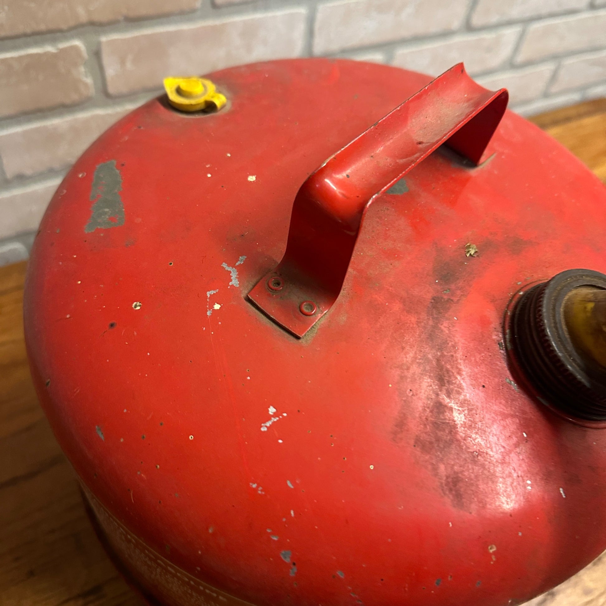 Vintage Chilton Vented Metal Red 5 1/4 Gallon Fuel/Gas Can With Spout