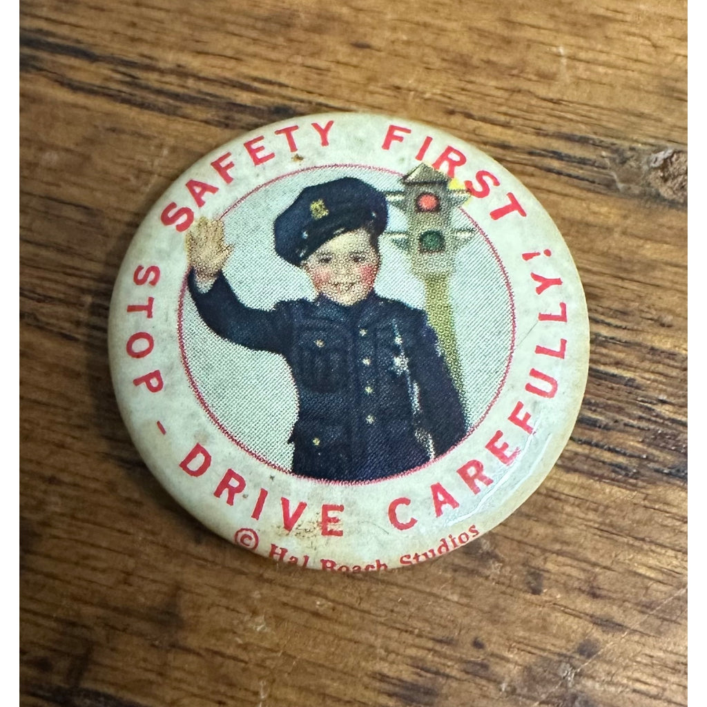 Antique 1930s Spanky Our Gang Hal Roach Safety First Celluloid Pin Back Pinback