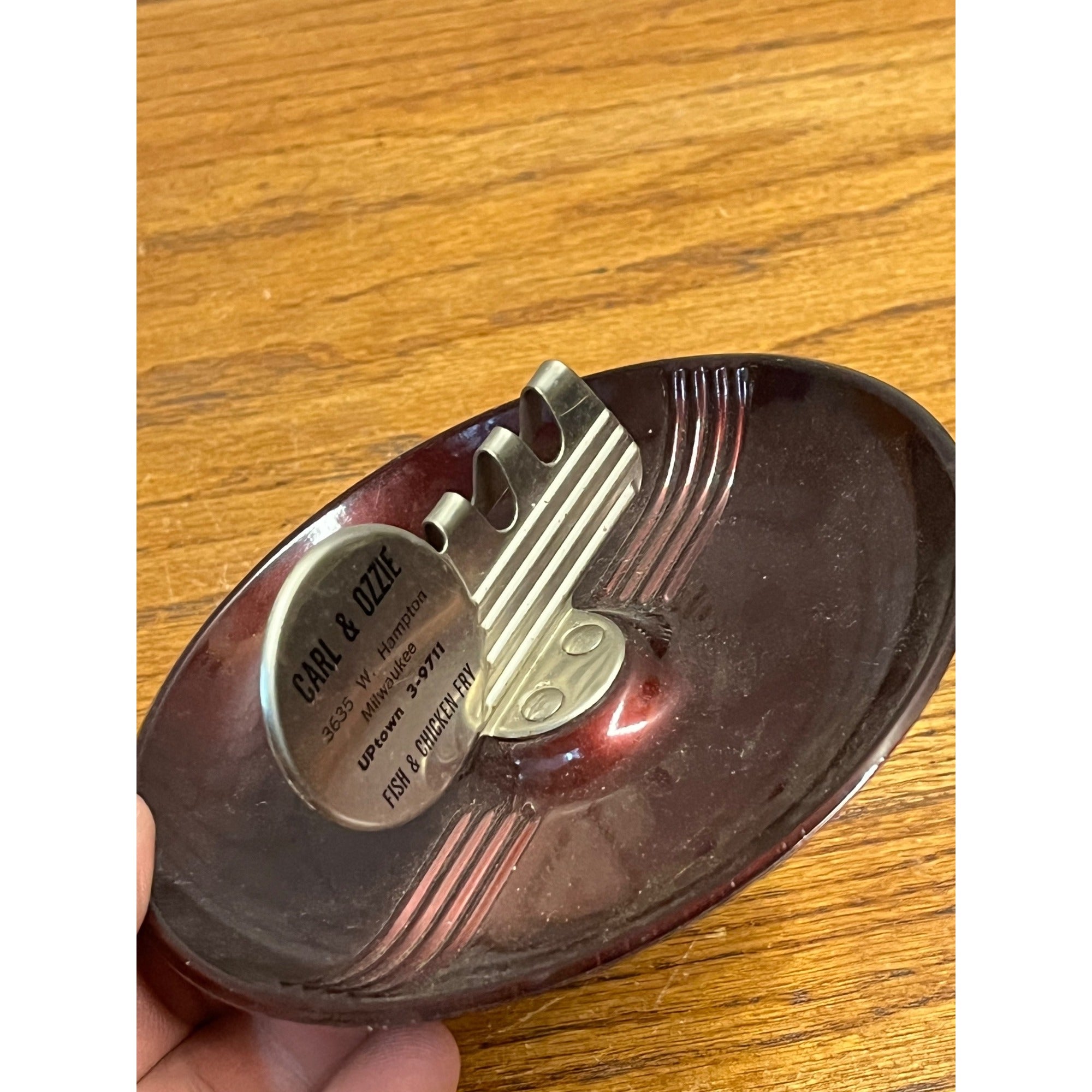 Vintage Milwaukee Bar Advertising Ashtray: Carl & Ozzie Fish & Chicken Fry