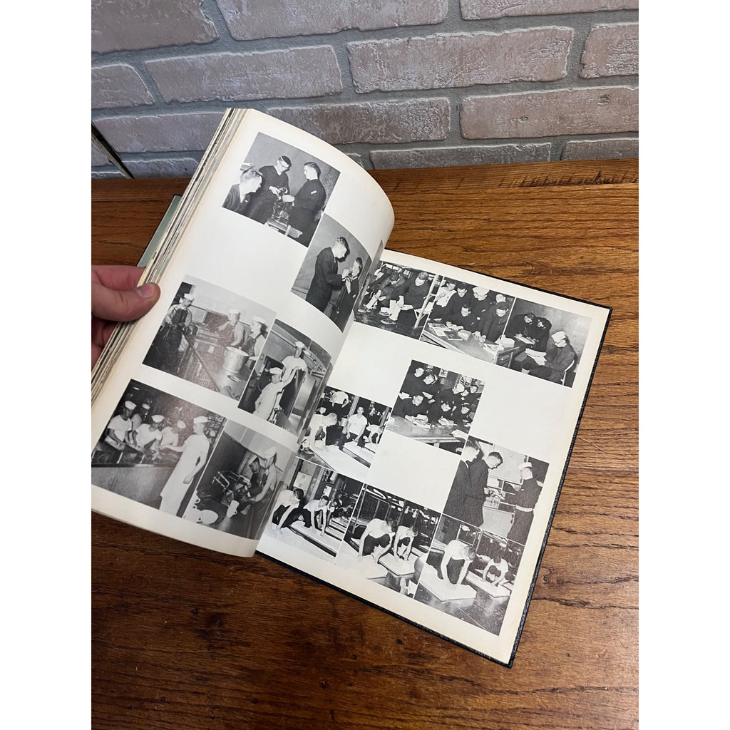 Navy Training Center Great Lakes Illinois IL 1957 Company 59 Keel yearbook Book