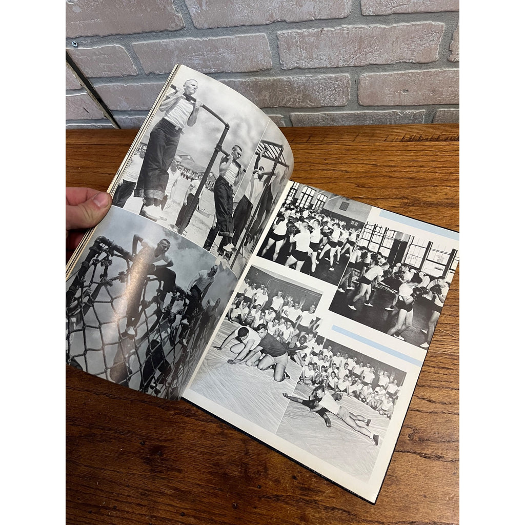 Navy Training Center Great Lakes Illinois IL 1957 Company 59 Keel yearbook Book