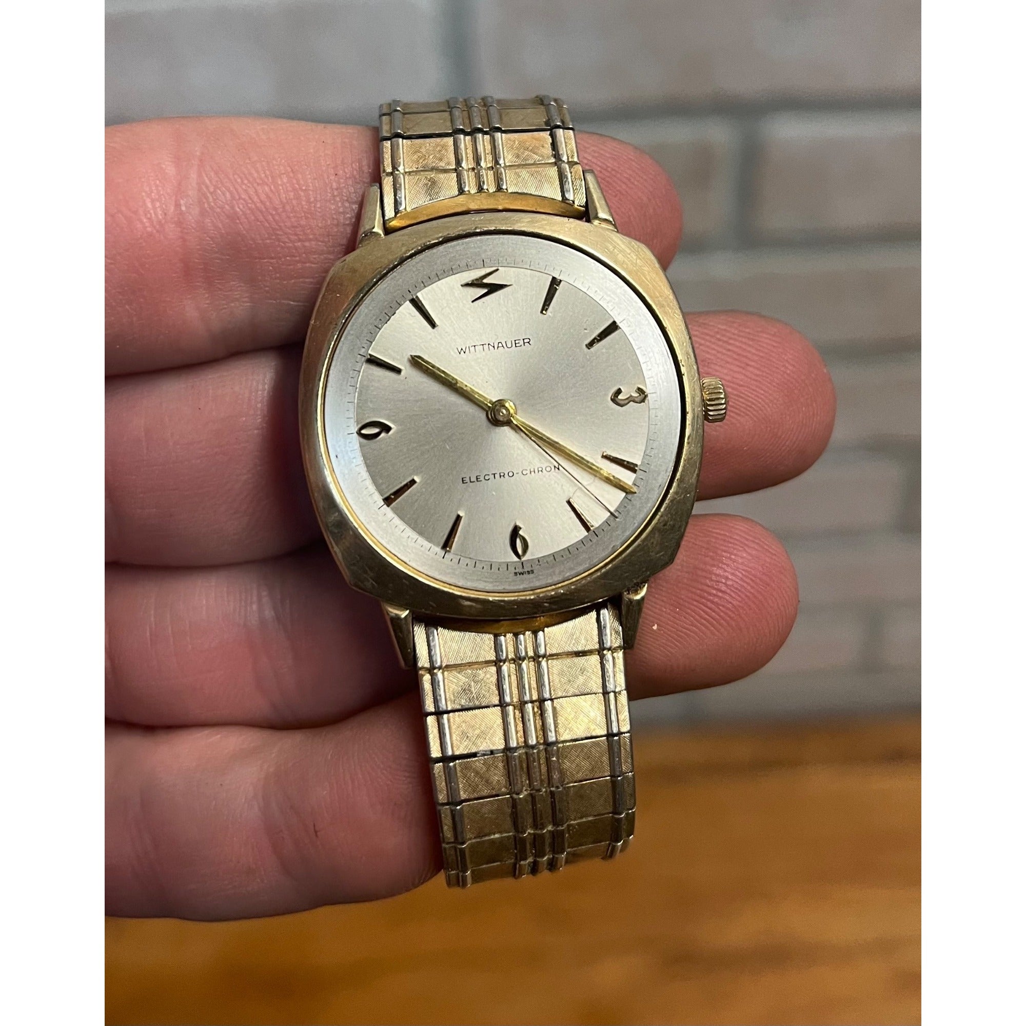 Vintage Longines Whittnauer Electro-Chron mens Wrist Watch 10kt Gold Filled