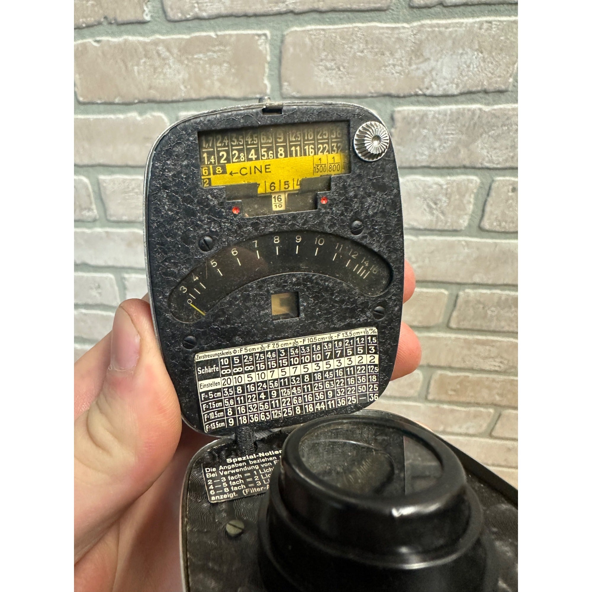 Vintage Electro Bewi Super Photographic Light Meter - Used