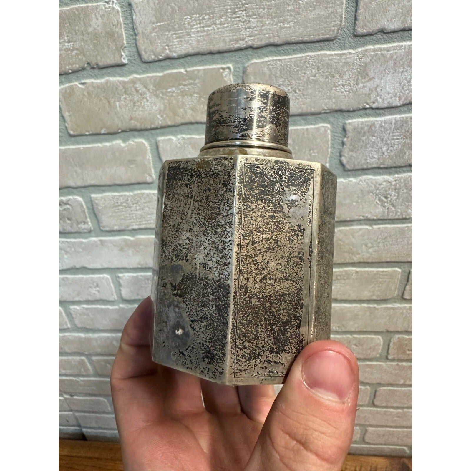 Vintage Reed & Barton Solid Sterling Silver Tea Caddy - 108.43 Grams g