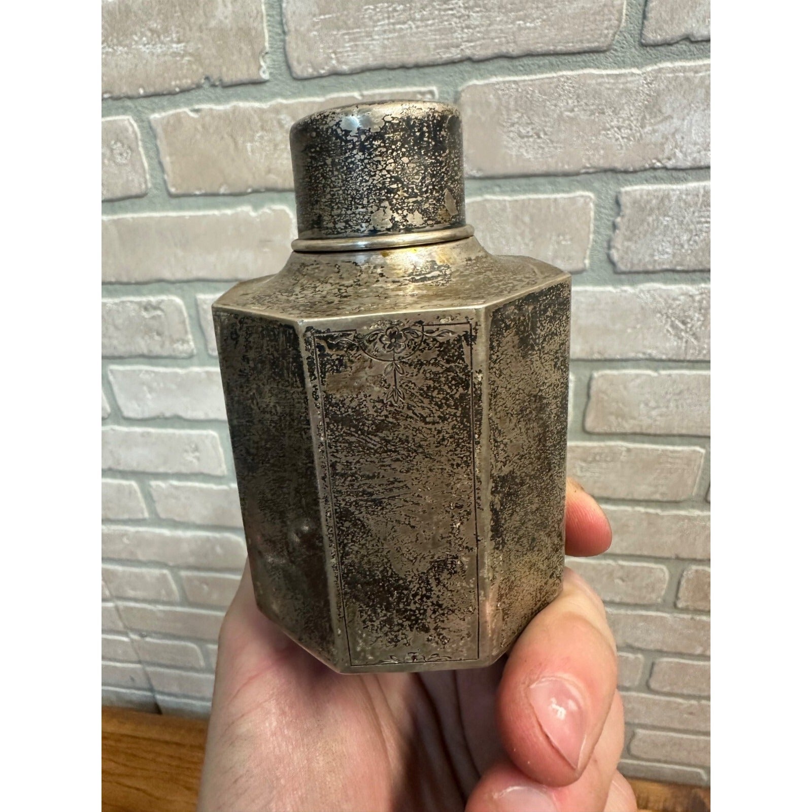 Vintage Reed & Barton Solid Sterling Silver Tea Caddy - 108.43 Grams g