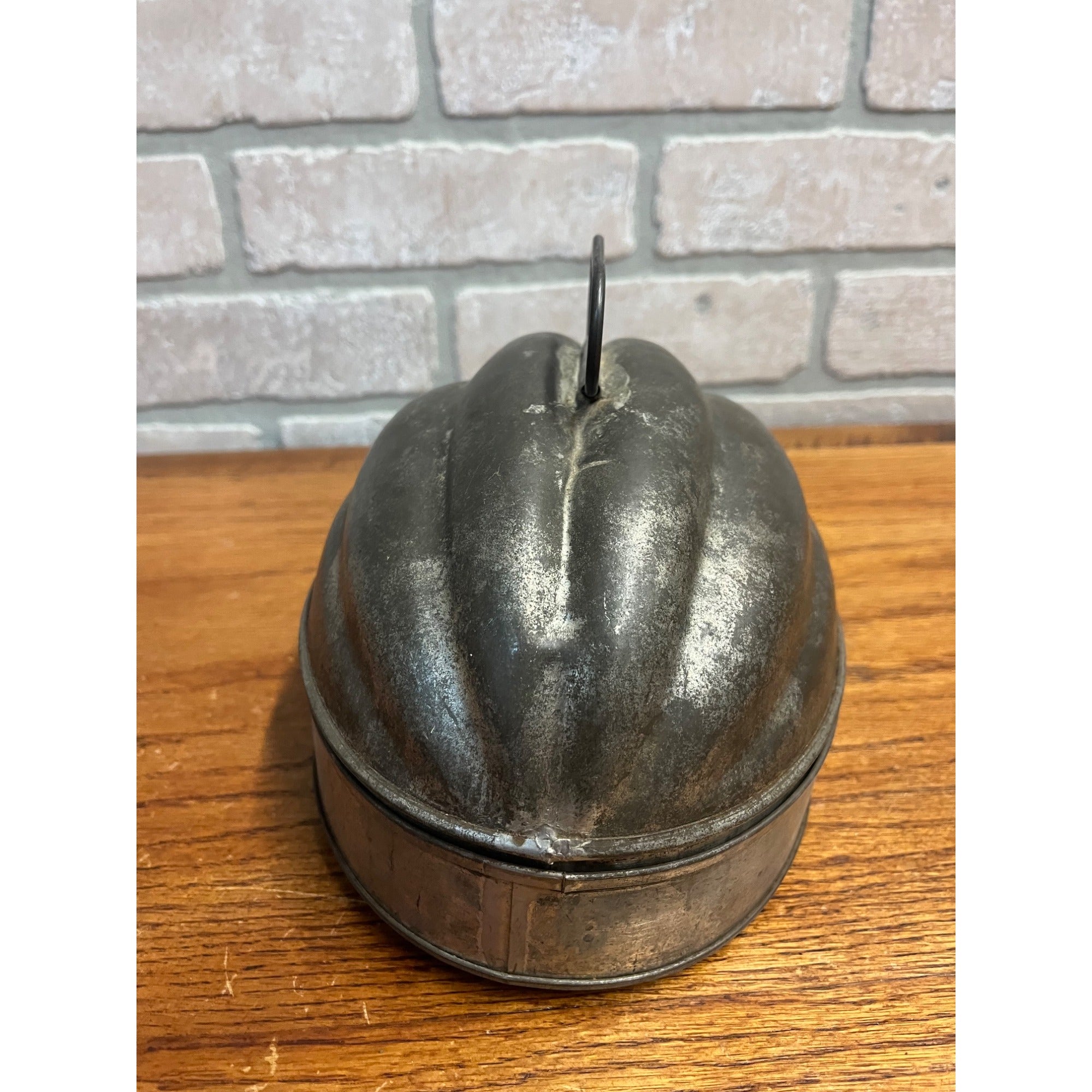 Vintage Tin Pudding Bread Jello Mold Melon Shaped 2qt Primitive Farmhouse