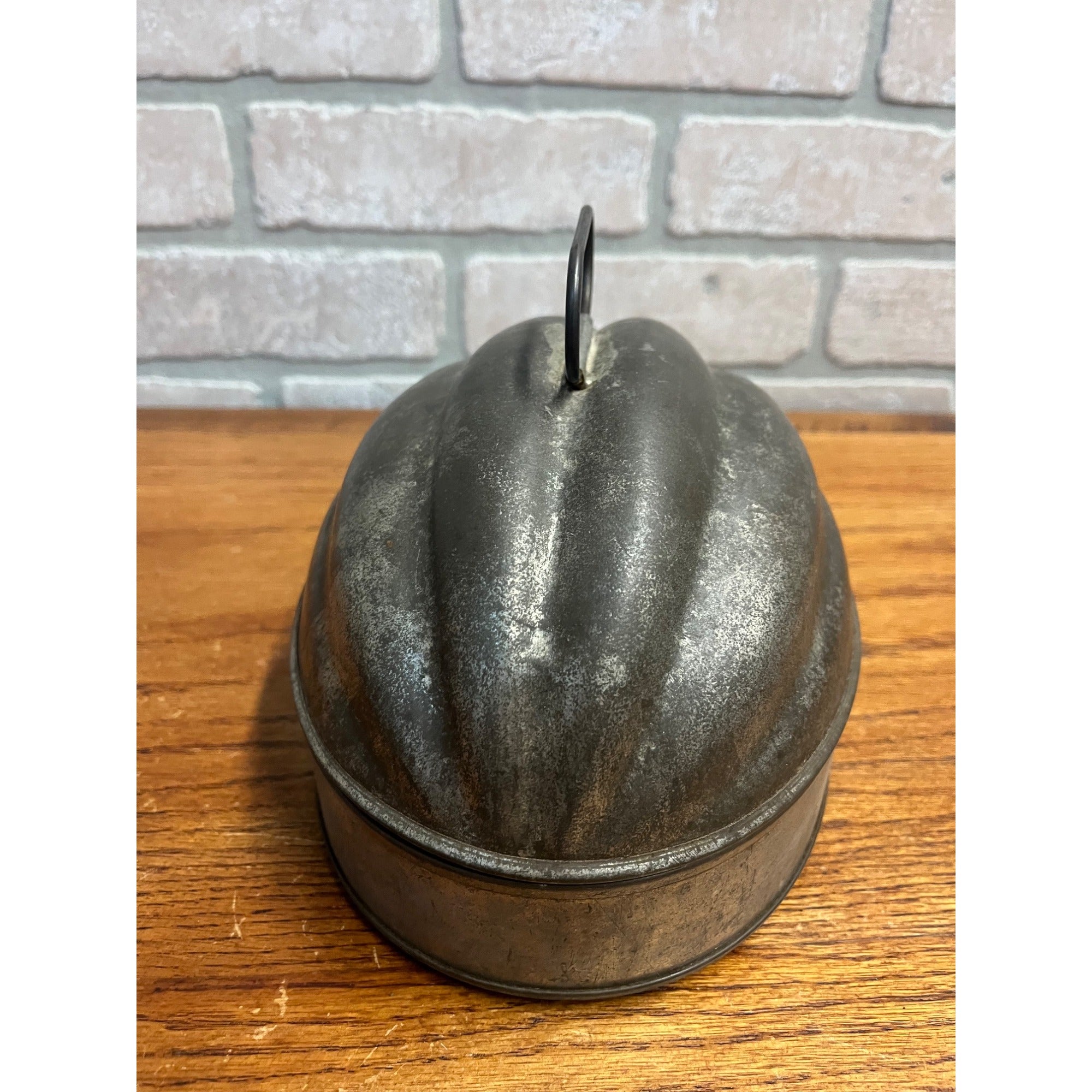 Vintage Tin Pudding Bread Jello Mold Melon Shaped 2qt Primitive Farmhouse