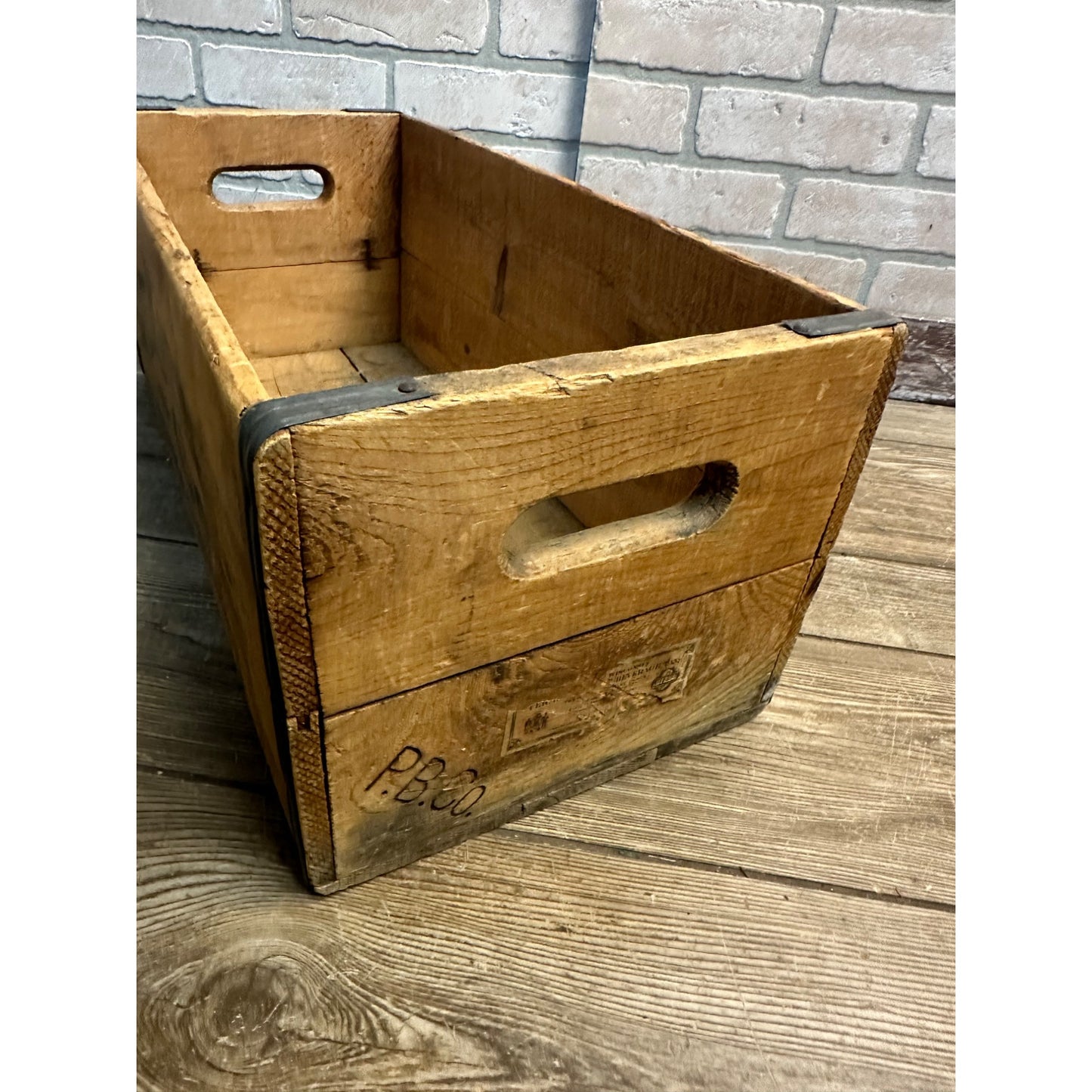 Vintage People's Brewing Co. Wooden Beer Bottle Crate Case (Oshkosh Wis)