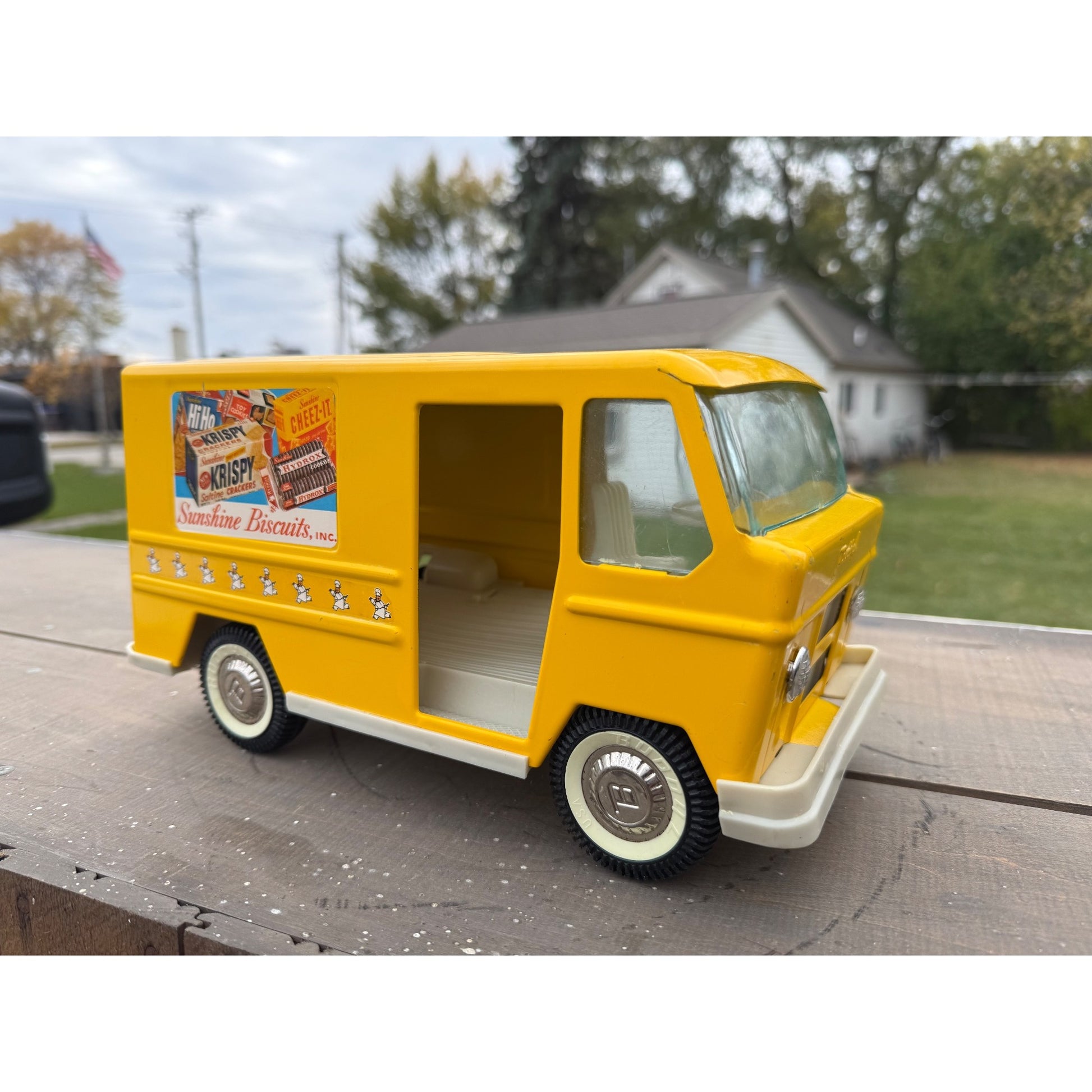 Vintage Buddy L Sunshine Biscuits Bakery Delivery Van Truck Pressed Steel Toy