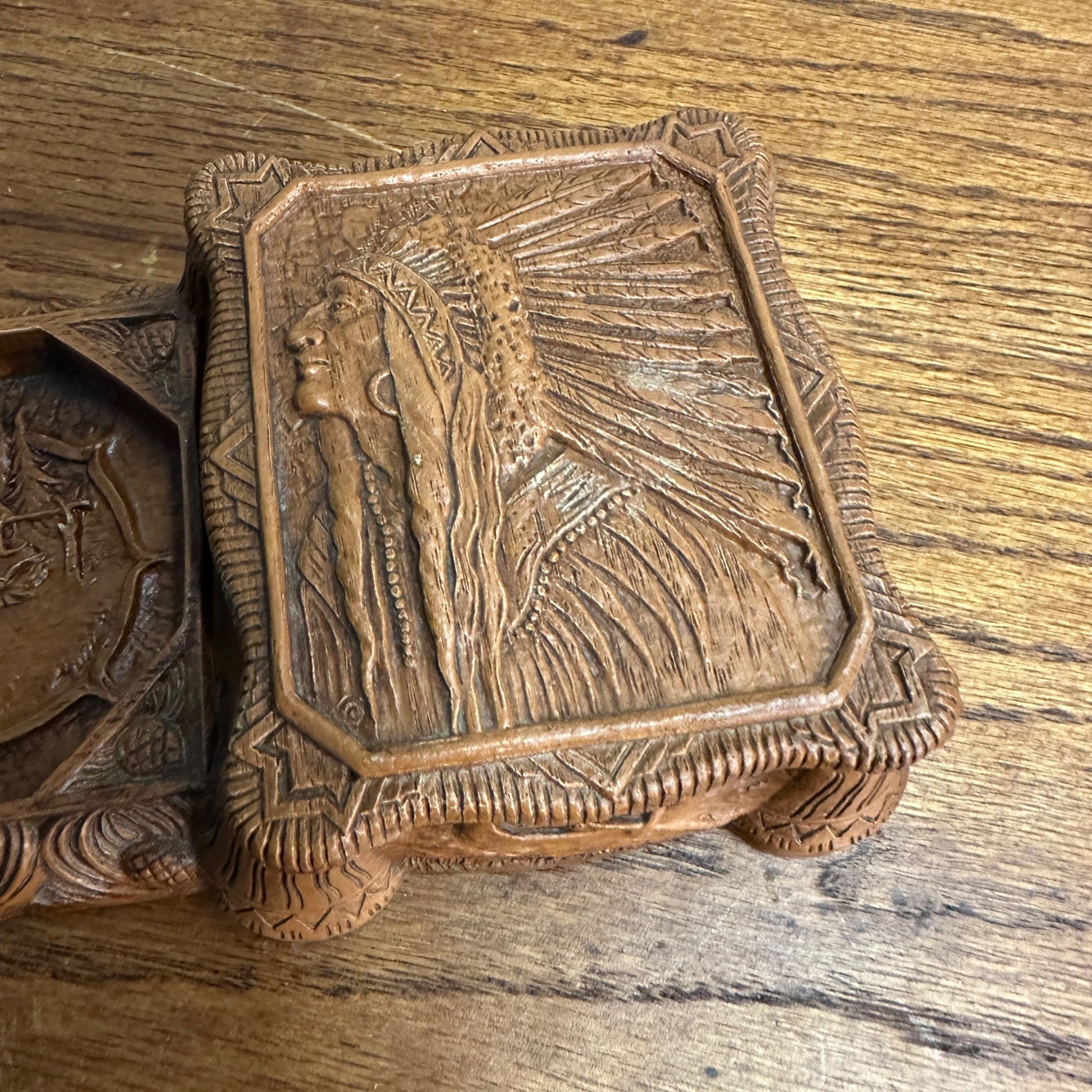Syroco Style Art Deco Box Cigarette Case Ashtray Native American