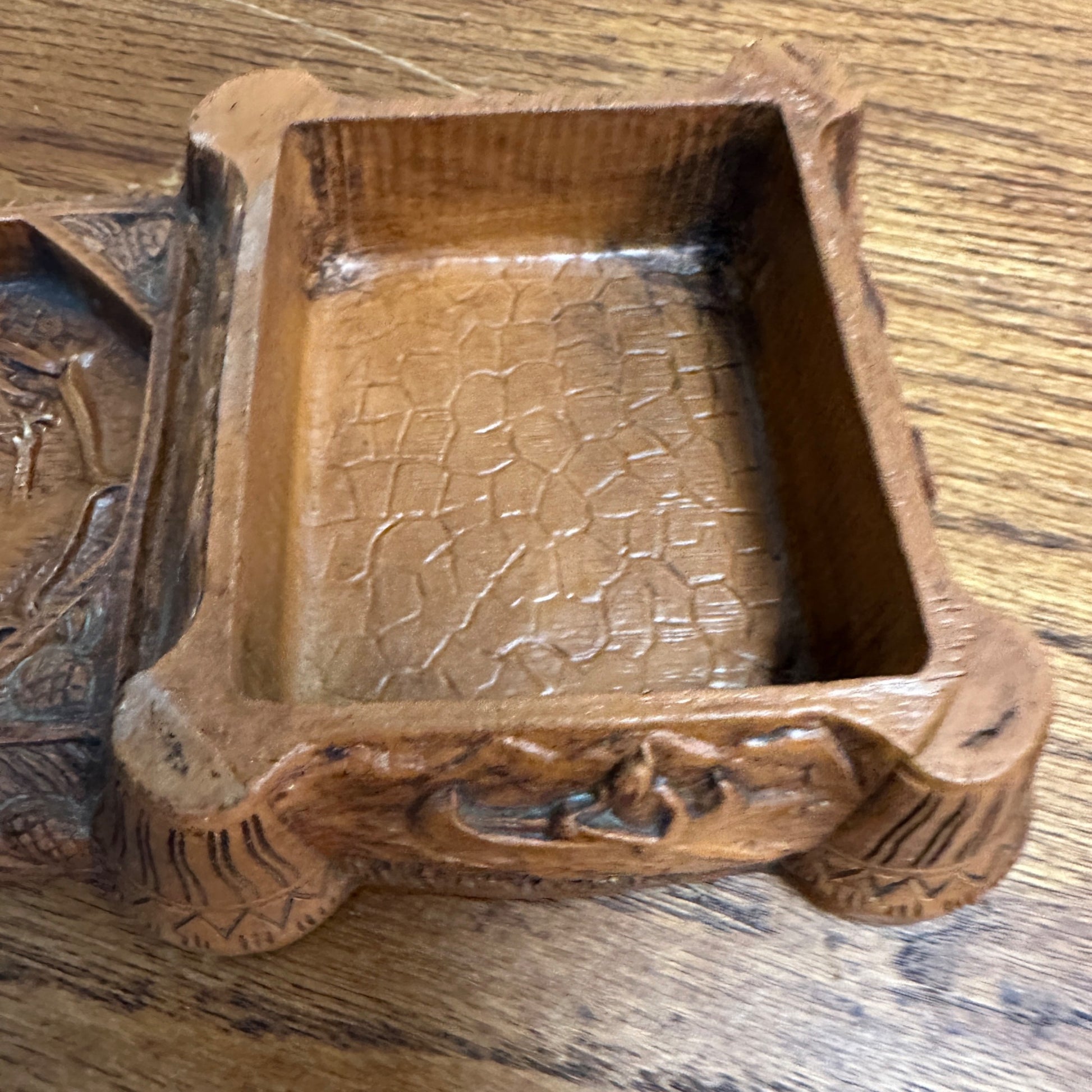 Syroco Style Art Deco Box Cigarette Case Ashtray Native American