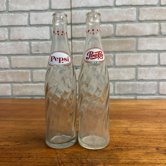 (2) Pepsi Cola Pepsi Twist  Polka Dot 10oz Soda Pop Bottles