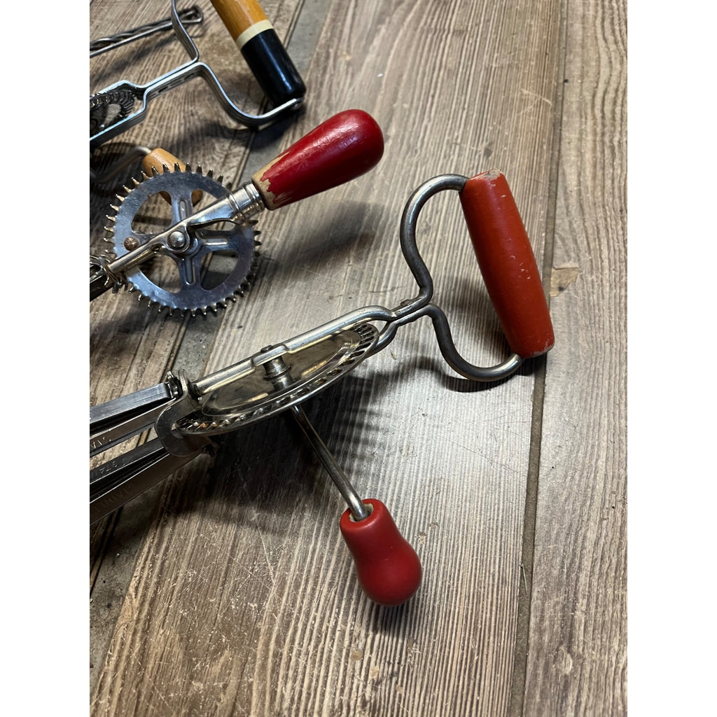 Vintage Lot Egg Beater Whisks Wood Handle Kitchen Tools Ecko Edlund