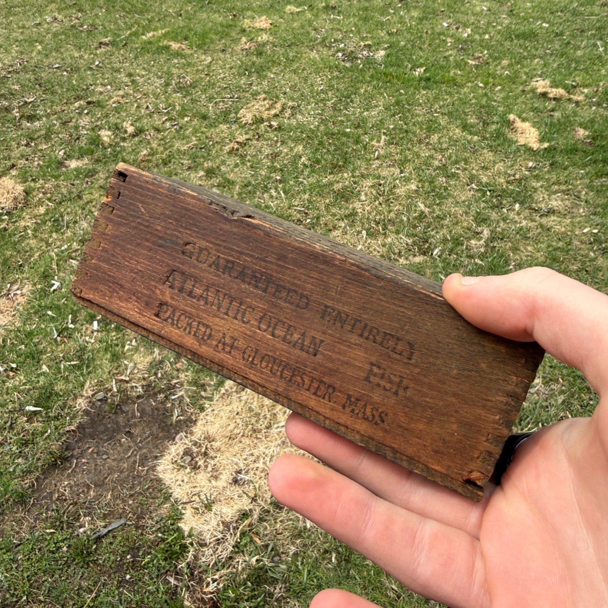 Antique Vintage Bob White Codfish Slide Top Wooden Box Advertising Gloucester MA