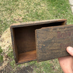 Antique Vintage Bob White Codfish Slide Top Wooden Box Advertising Gloucester MA