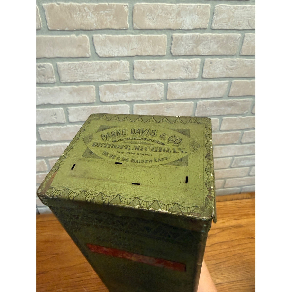 Vintage Large Green Lithographed Pressed Herbs/Botanicals Druggist Box Parke Davis & Co. Manufacturing Chemists Detroit, Michigan