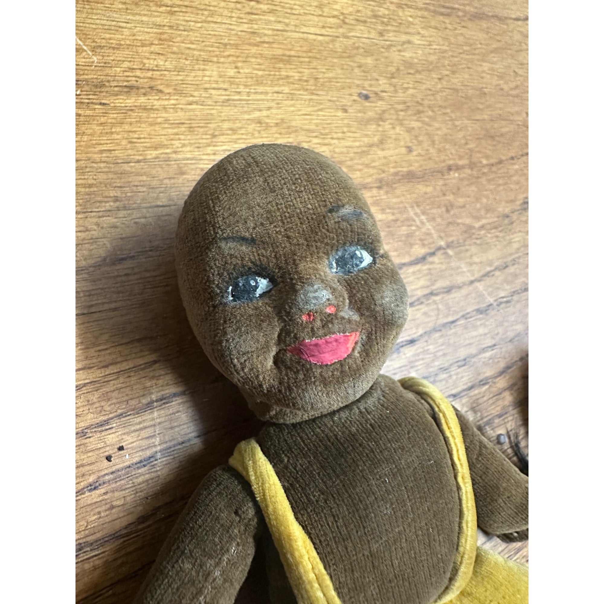 Vintage 1930s Norah Wellings Felt Fabric Black Native Islander Dolls Pair