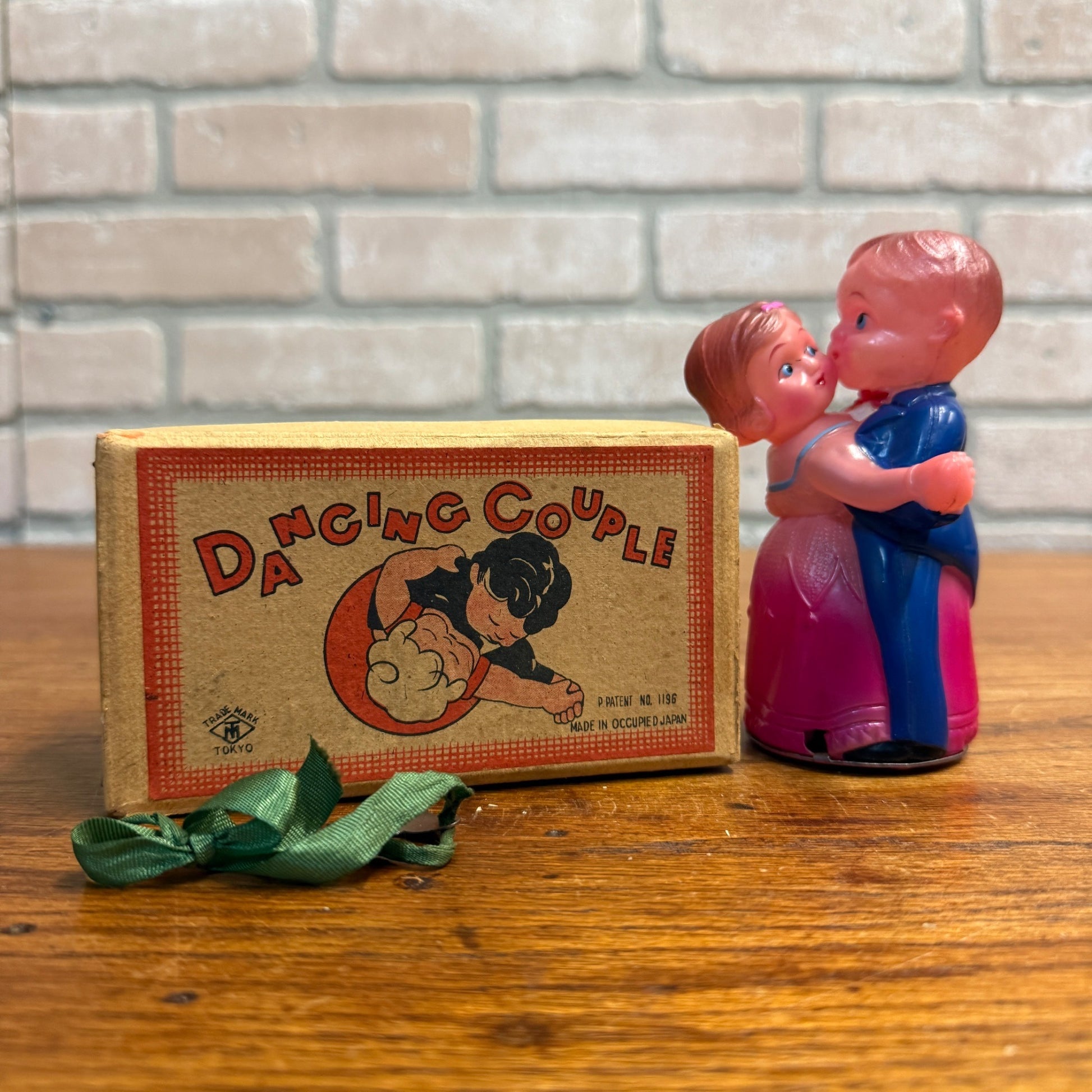 Vintage Celluloid Dancing Couple Dance Wind-Up Toy Made In Japan w/ Box
