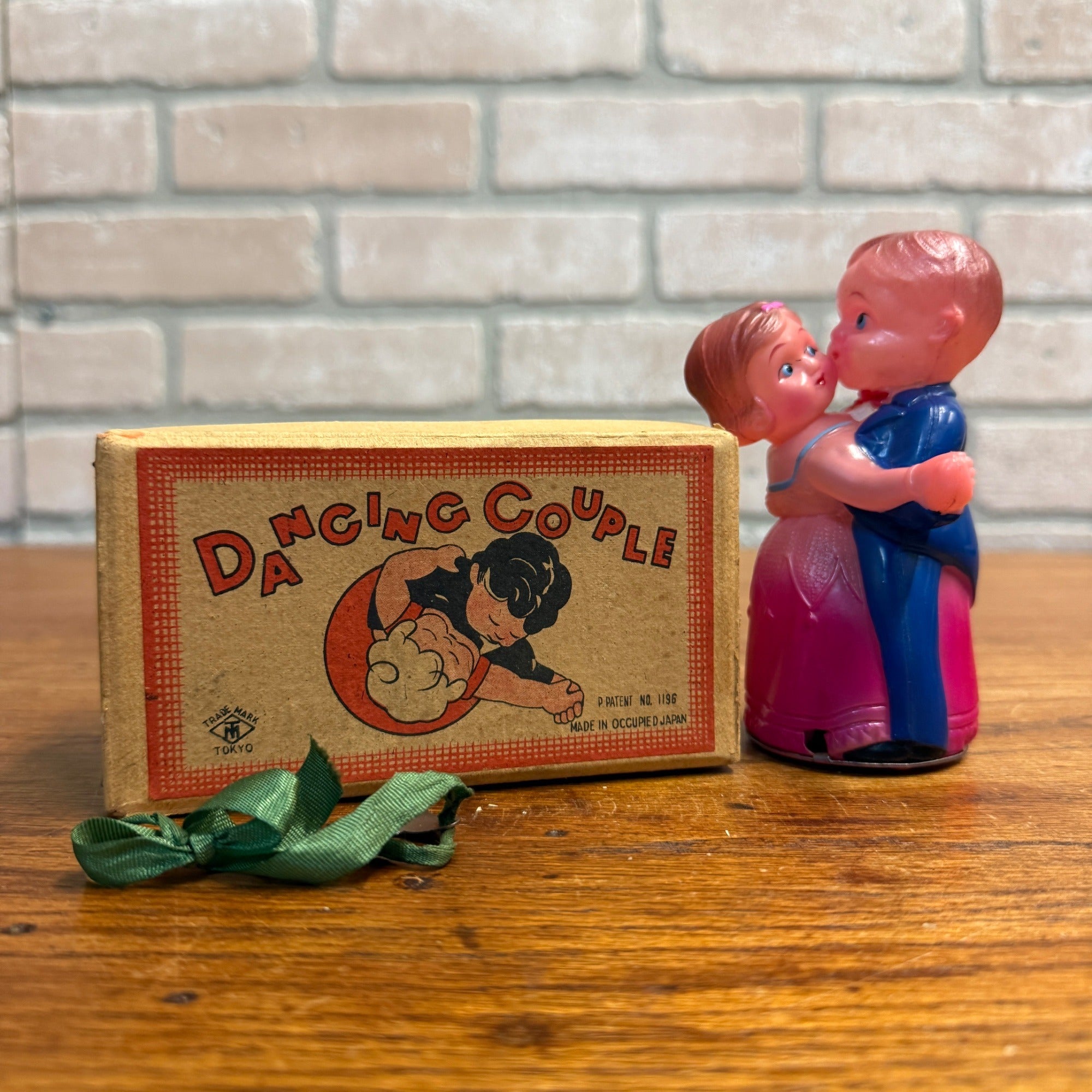 Vintage Celluloid Dancing Couple Dance Wind-Up Toy Made In Japan w/ Box
