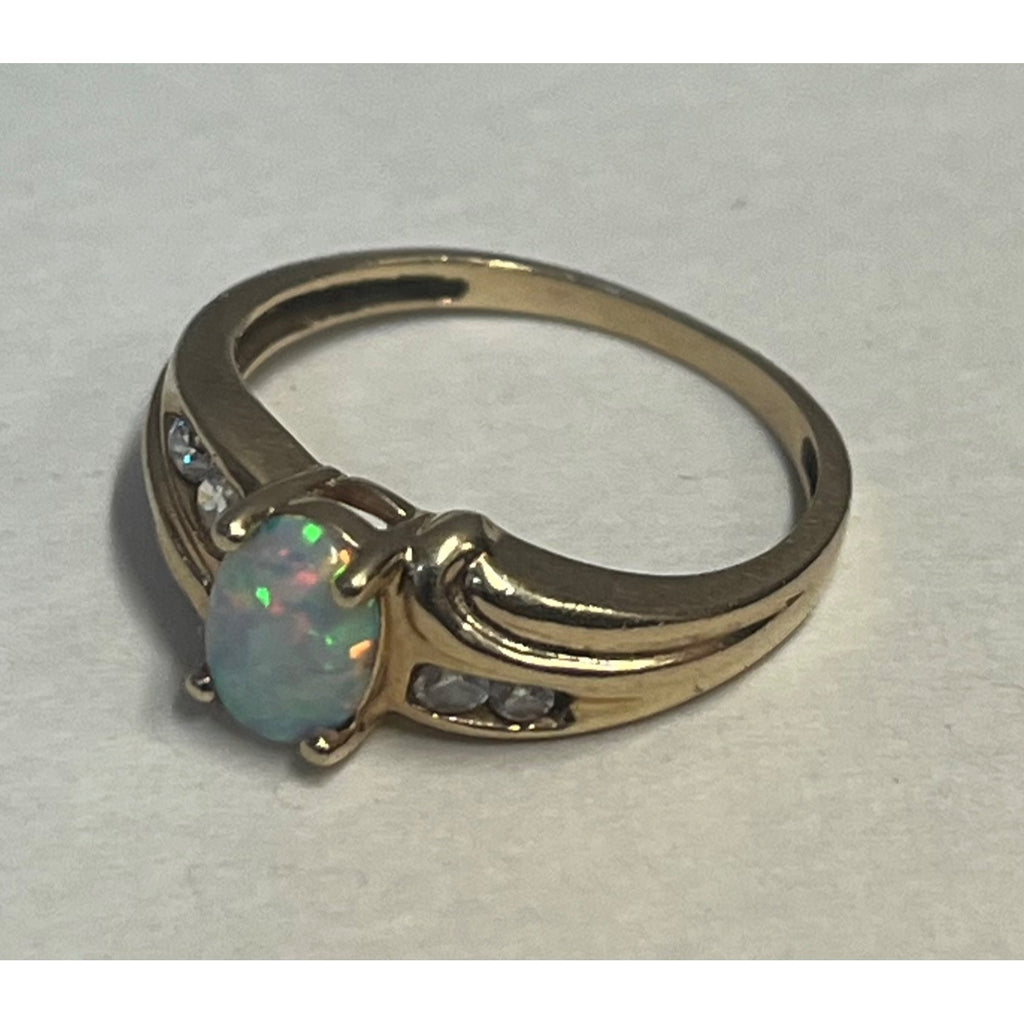 Vintage 10K Gold Oval Opal Ring Estate Jewelry Size 5.75 - 2.19g Grams