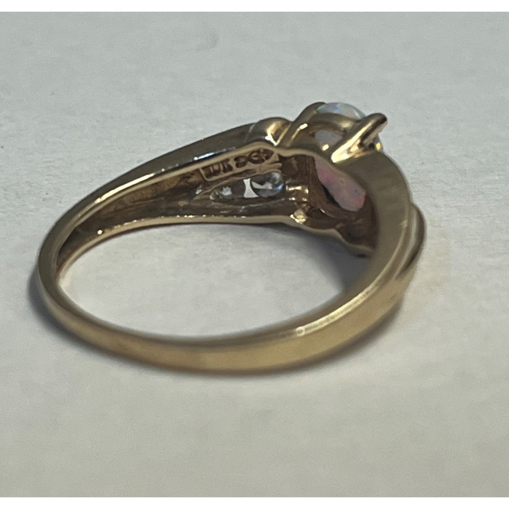Vintage 10K Gold Oval Opal Ring Estate Jewelry Size 5.75 - 2.19g Grams