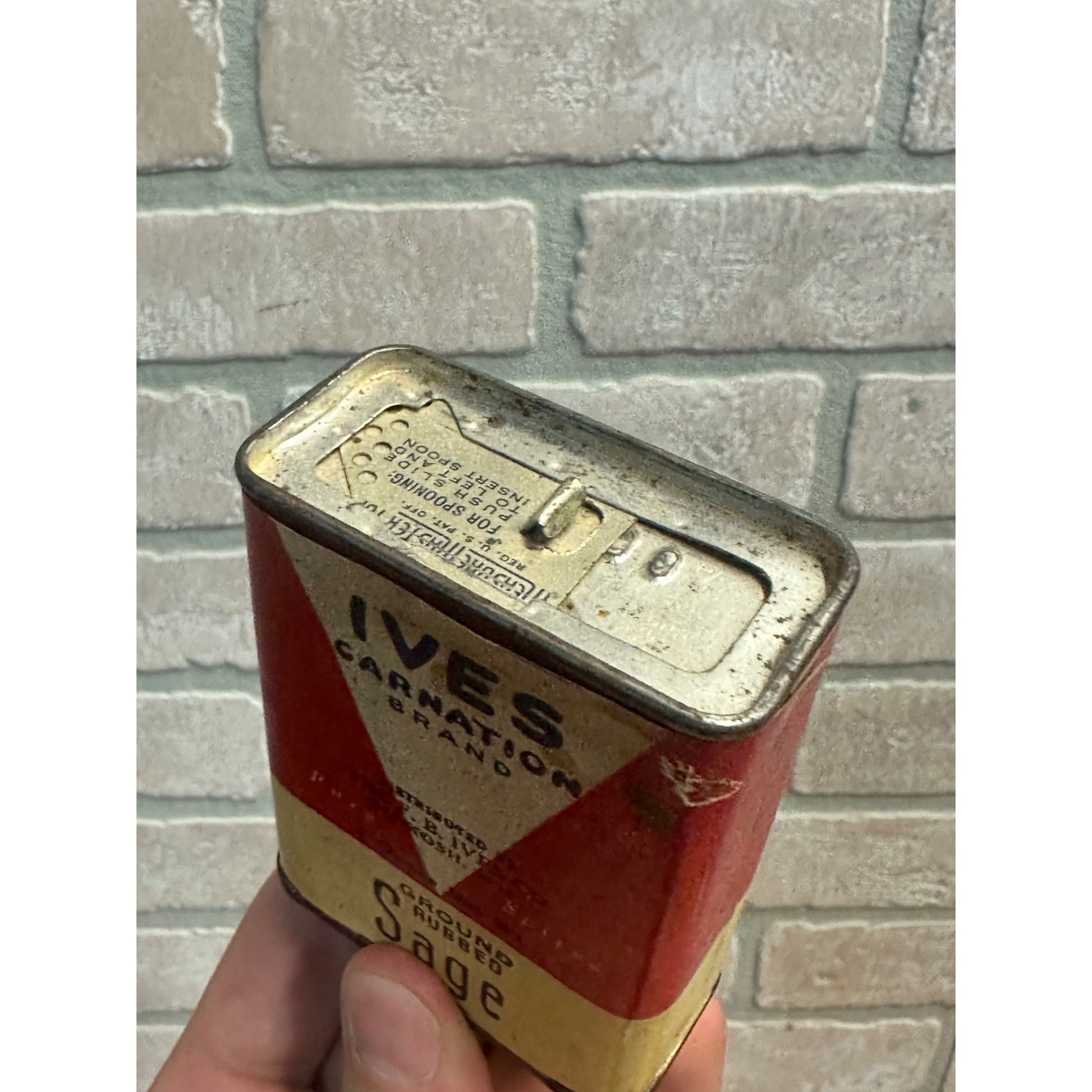 Vintage Ives Carnation Brand Sage Spice Tin Oshkosh Wisconsin WI
