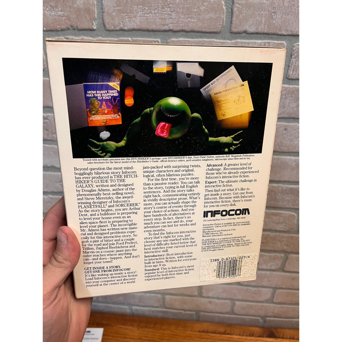 Hitchhiker's Guide to the Galaxy Infocom 1984 PC Big Box Near Complete Feelies