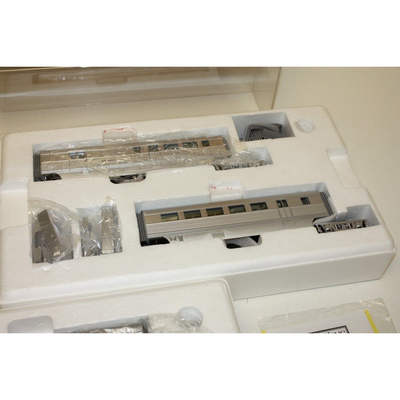 MTH Rail King Burlington Pioneer Zephyr Diner Train Set NEW