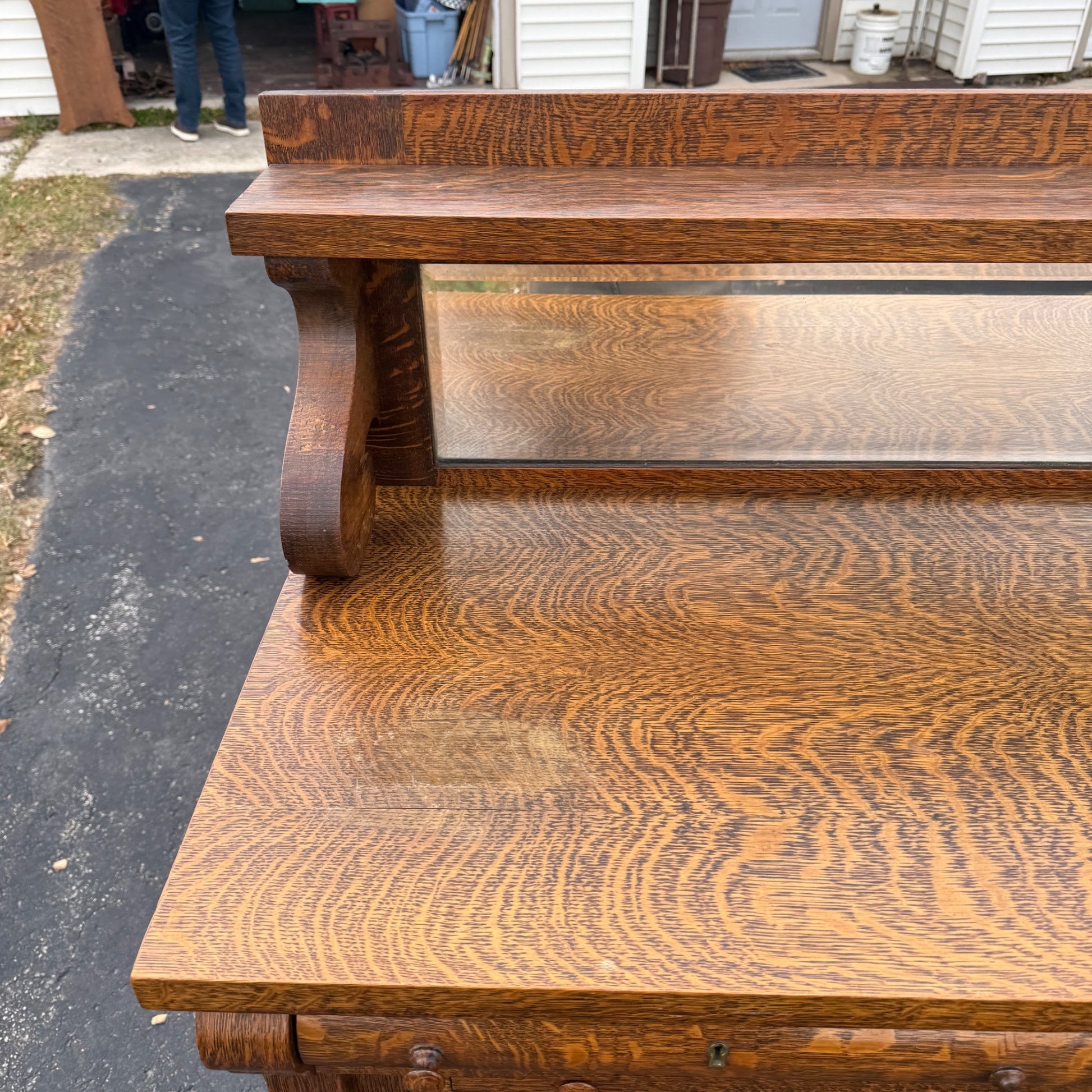 Beautiful Antique Tiger Oak Sideboard Buffet Mirrored Cabinet Empire Style