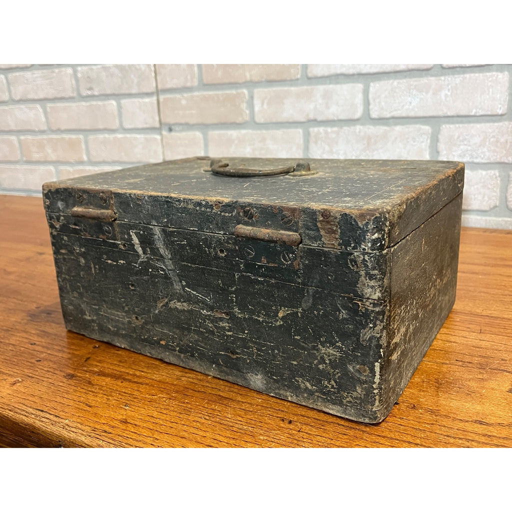 Antique Primitive 19th c. Wooden Veterinary Medicine Chest Latching Box Crate