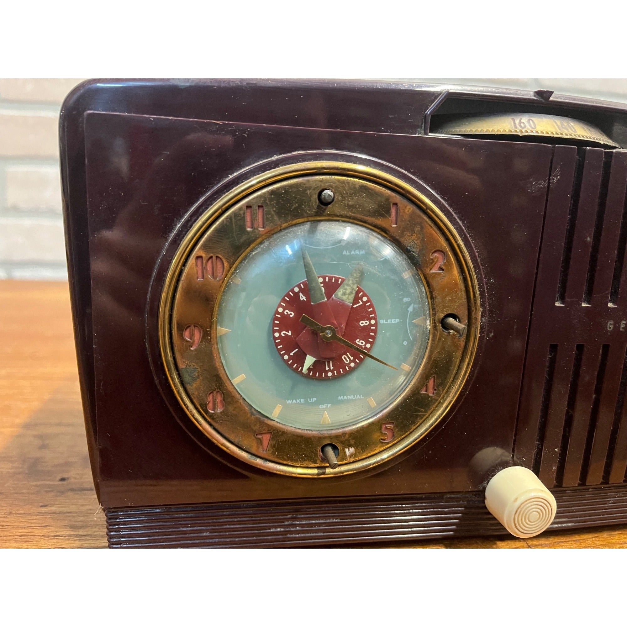 Vintage General Electric Model 516 Alarm Clock Tube Radio Brown - Parts/Repair