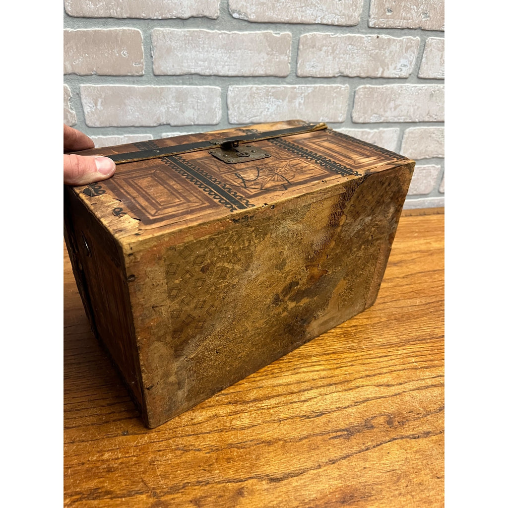 Antique Vintage Child's Trunk Steamer Paper Litho on Wood Doll Clothes Chest