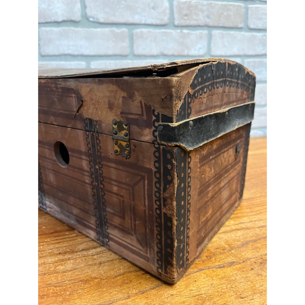 Antique Vintage Child's Trunk Steamer Paper Litho on Wood Doll Clothes Chest