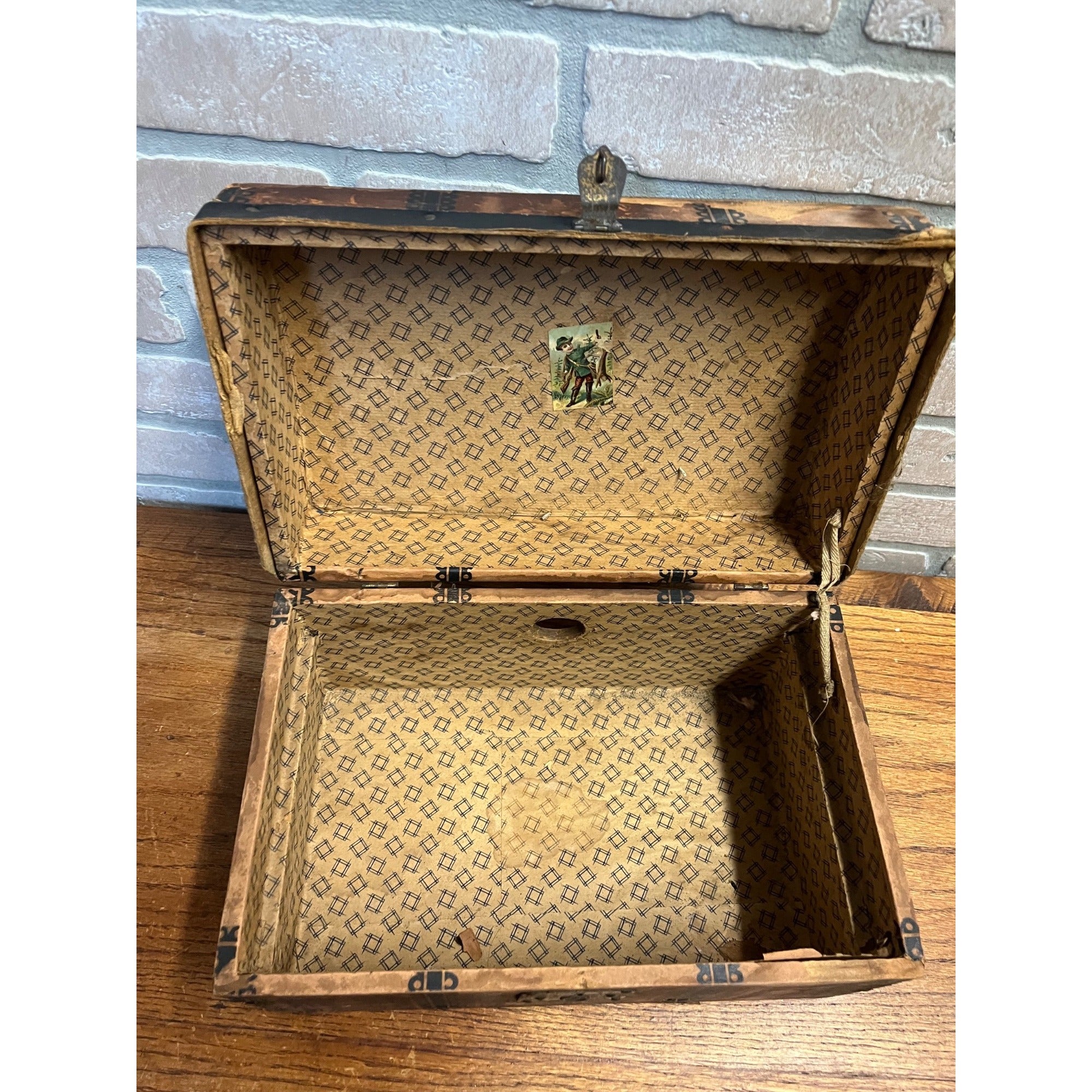 Antique Vintage Child's Trunk Steamer Paper Litho on Wood Doll Clothes Chest