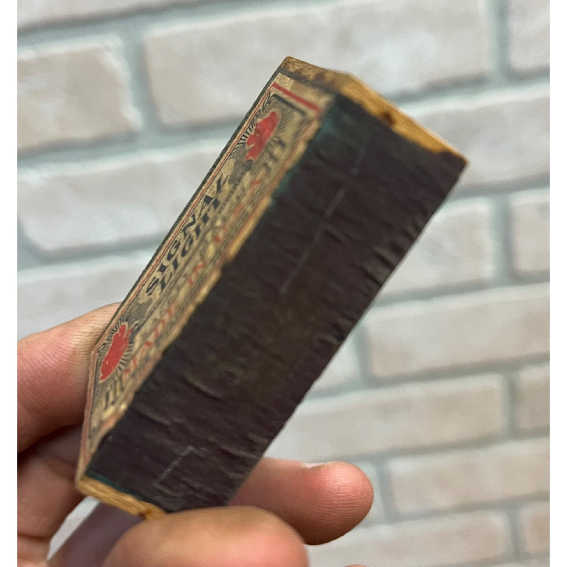 Vintage Signal Light Safety Match Box - Empty - The Diamond Match Company