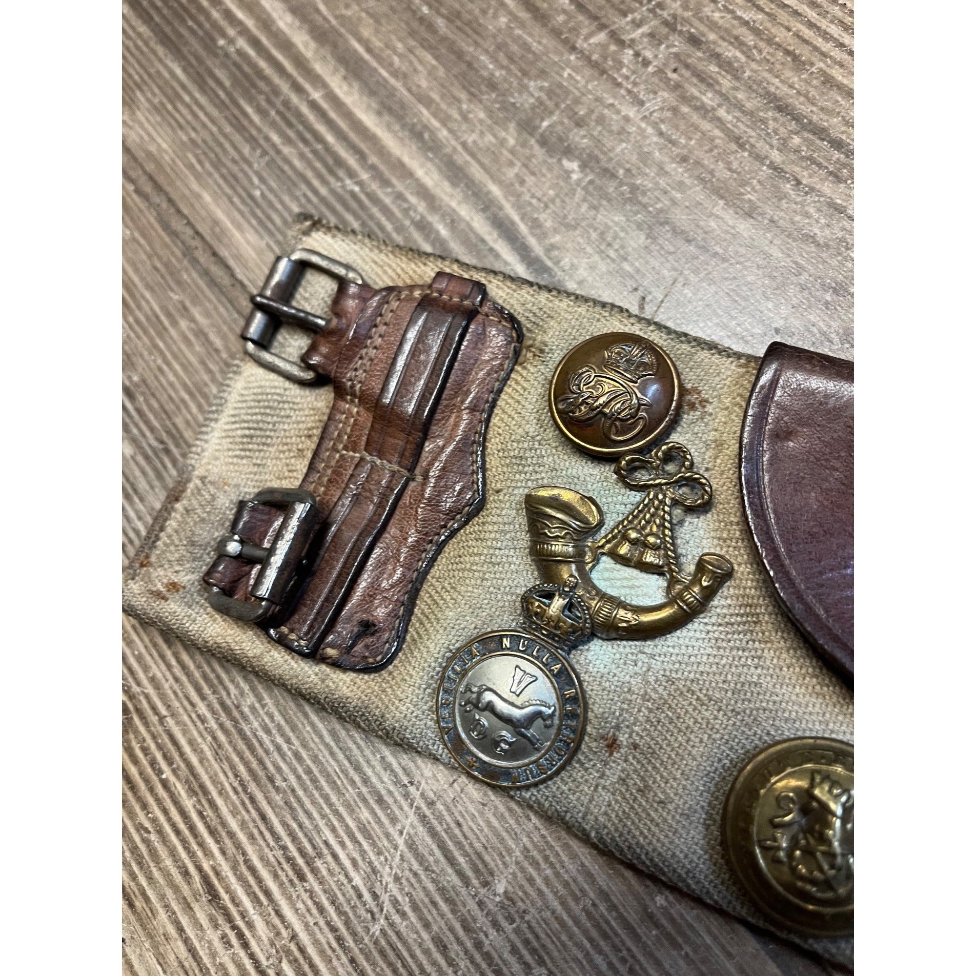 Original WW1 Hate Belt w/ 29 Badges Canvas British Commonwealth Military WWI