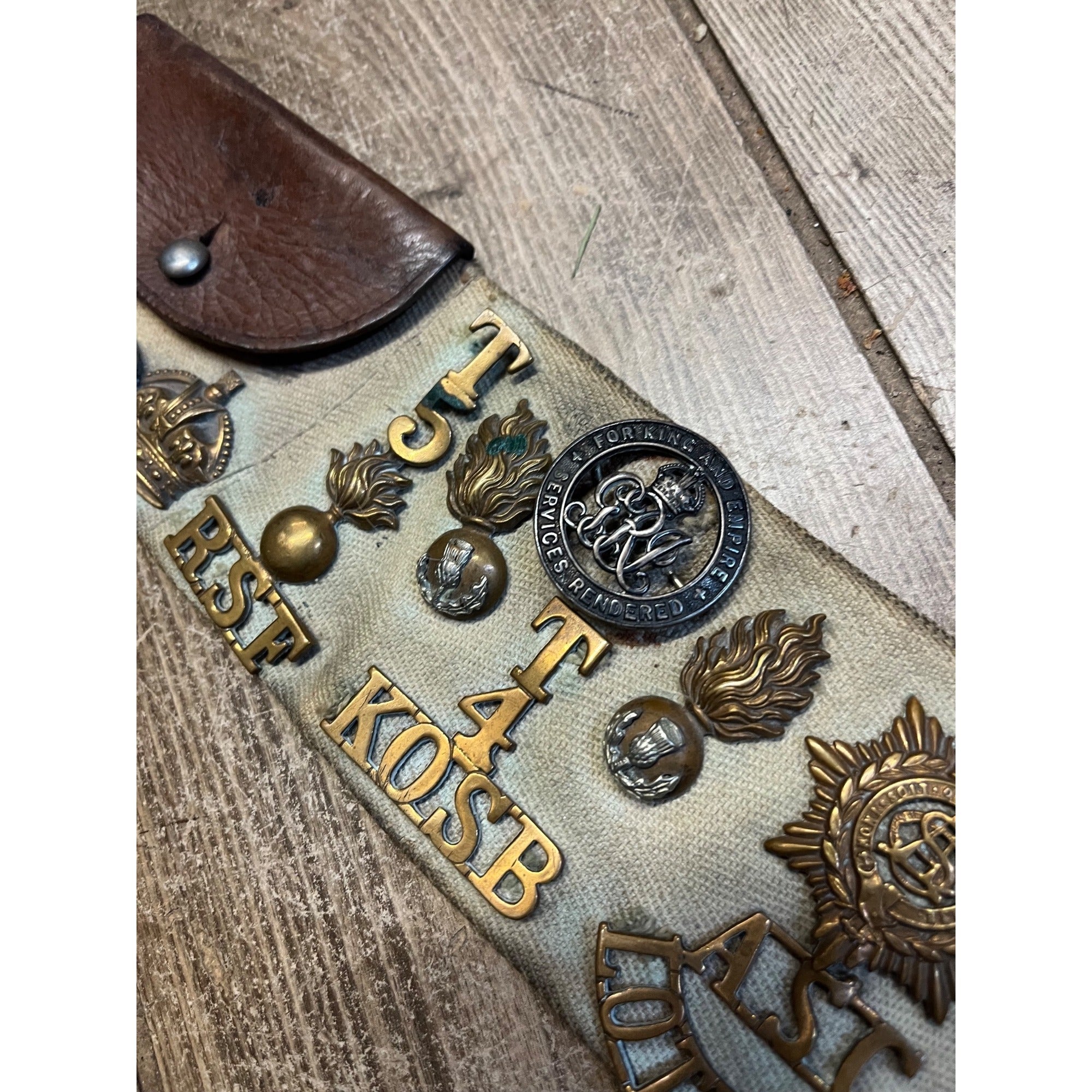 Original WW1 Hate Belt w/ 29 Badges Canvas British Commonwealth Military WWI