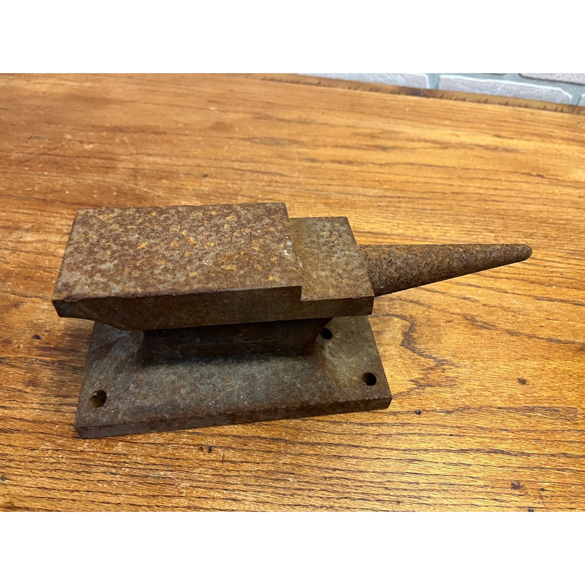 Antique Vintage Bench Anvil Tinsmith Machinist Jeweler Leather w/ Horn