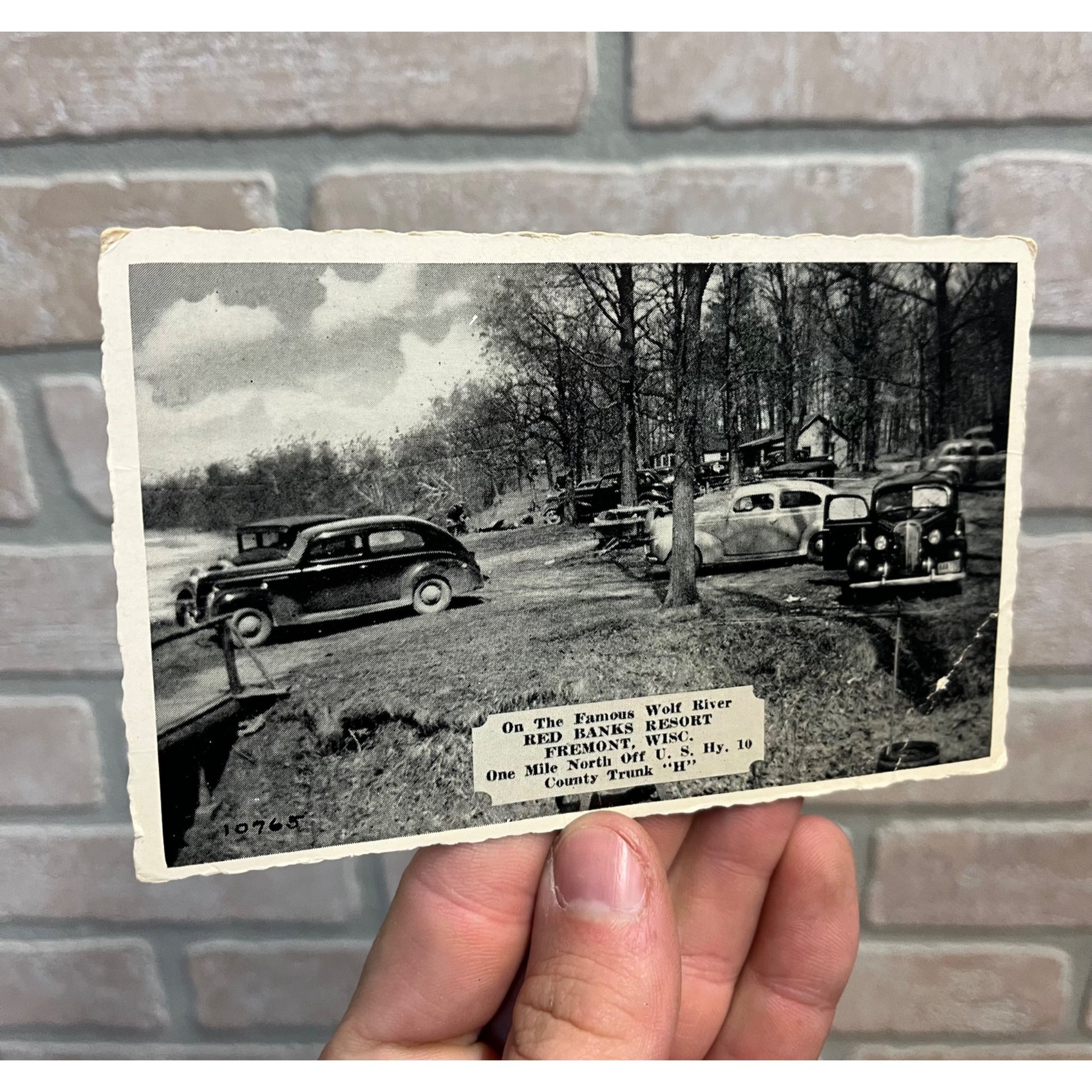 RPPC Postcard -- Fremont Wisconsin - Wolf River Red Banks Resort * Creased