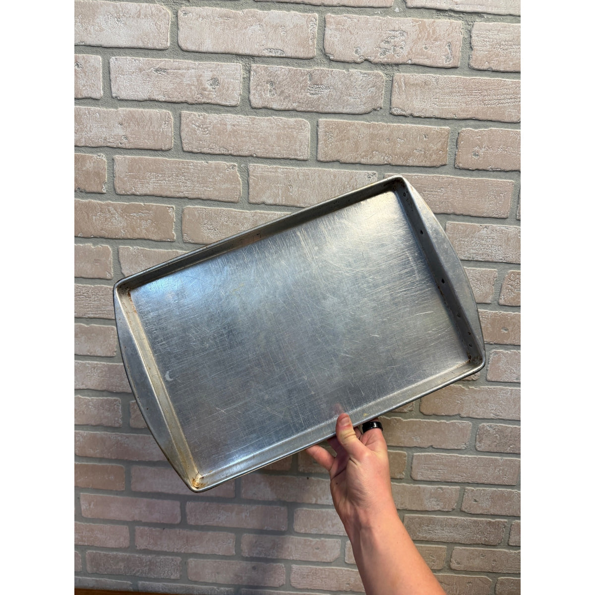 Set Of 5 Vintage Aluminum Baking & Sheet Pans Air Bake, Mirro ++ Mid-Century