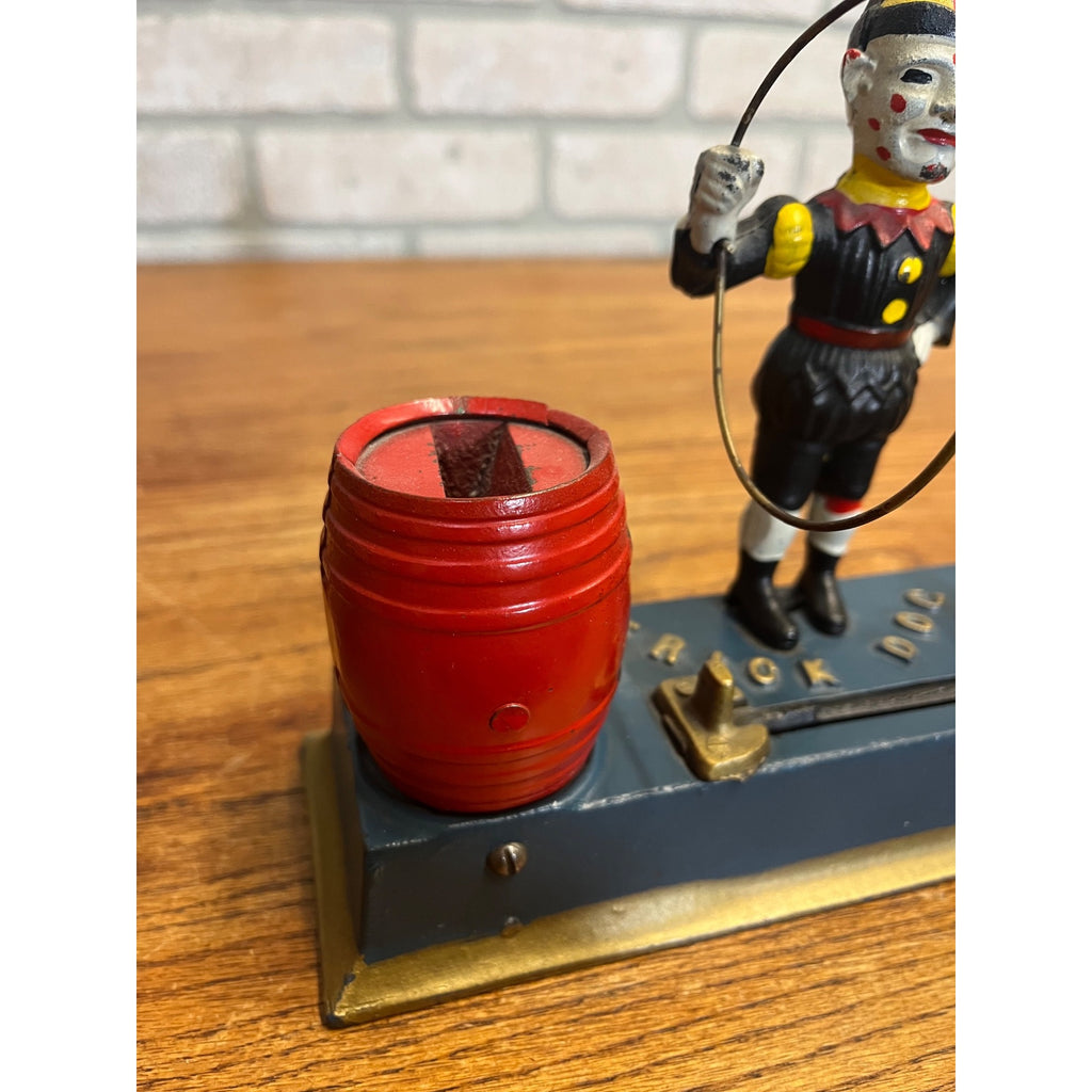 1930 Hubley Trick Dog Cast Iron Mechanical Coin Bank Jester Clown - Works