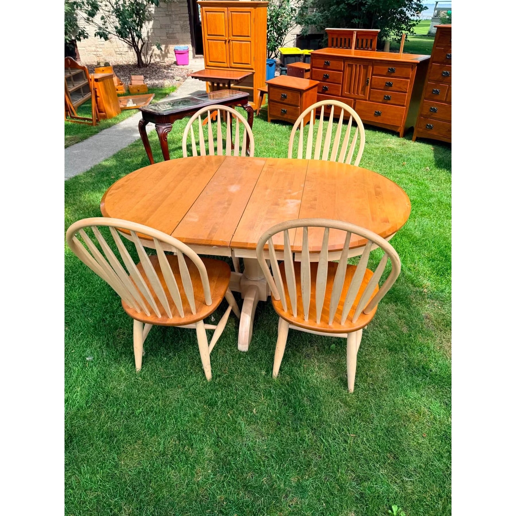Estate Special - Solid Wood Round Table