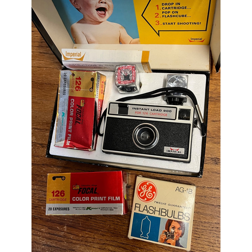 Vintage Imperial Instant Load 900 Camera With Original Box and Flash Accessories, Focal Film Circa 1965 Chicago, IL Untested