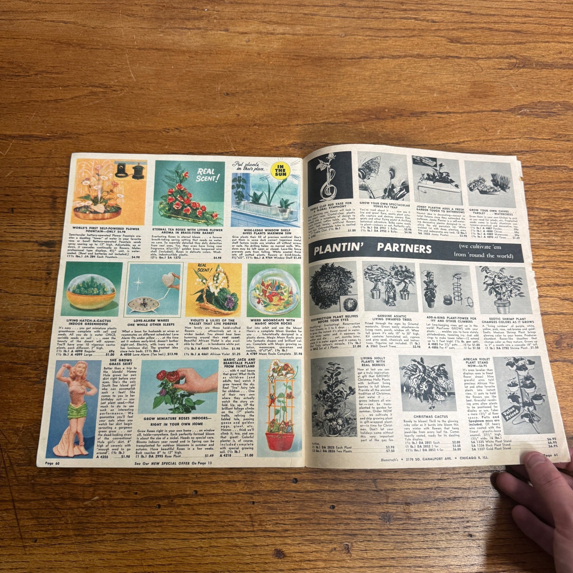 Bancroft's Vintage 1961 Christmas Gift Guide Catalog MCM Advertising Home